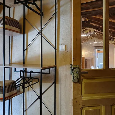 Valades - Avec Piscine Et Vue סן-אנטונין