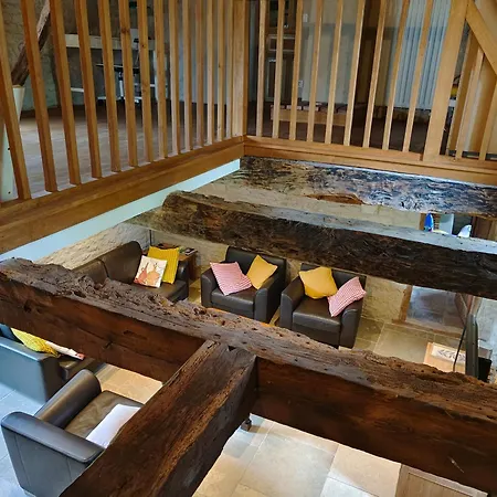 Valades - Avec Piscine Et Vue בית נופש סן-אנטונין