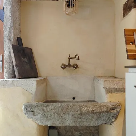 Valades - Avec Piscine Et Vue בית נופש