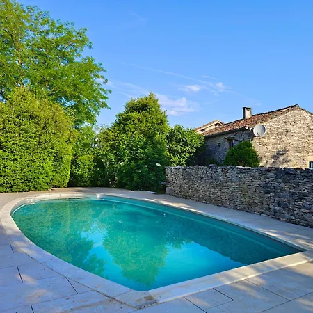 Valades - Avec Piscine Et Vue *