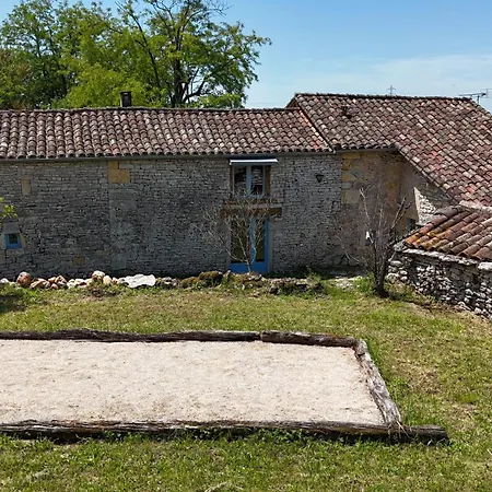 Valades - Avec Piscine Et Vue Dom wakacyjny