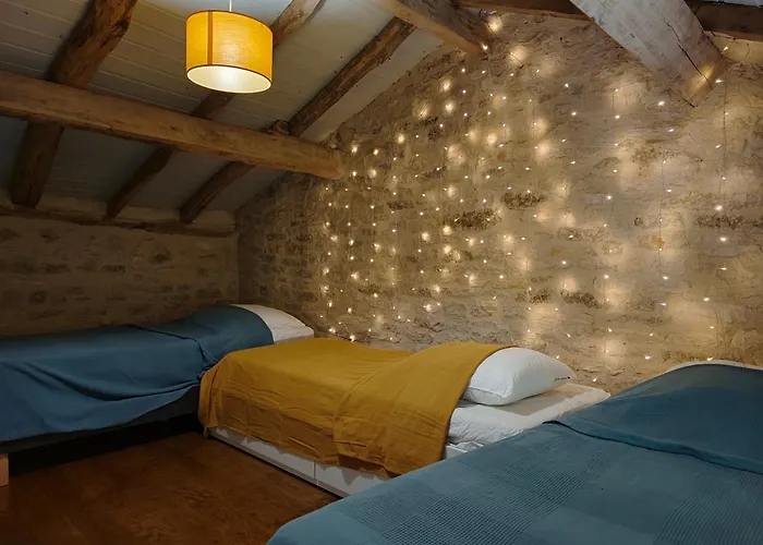 펜션 Valades - Avec Piscine Et Vue